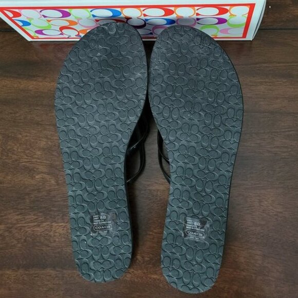 New COACH Juney Patent Leather Flip Flops Sandals NWT Black Women's Size 8 - Picture 4 of 10